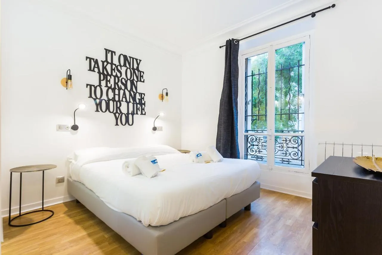 Cmg - Nation / Voltaire Apartman Párizs