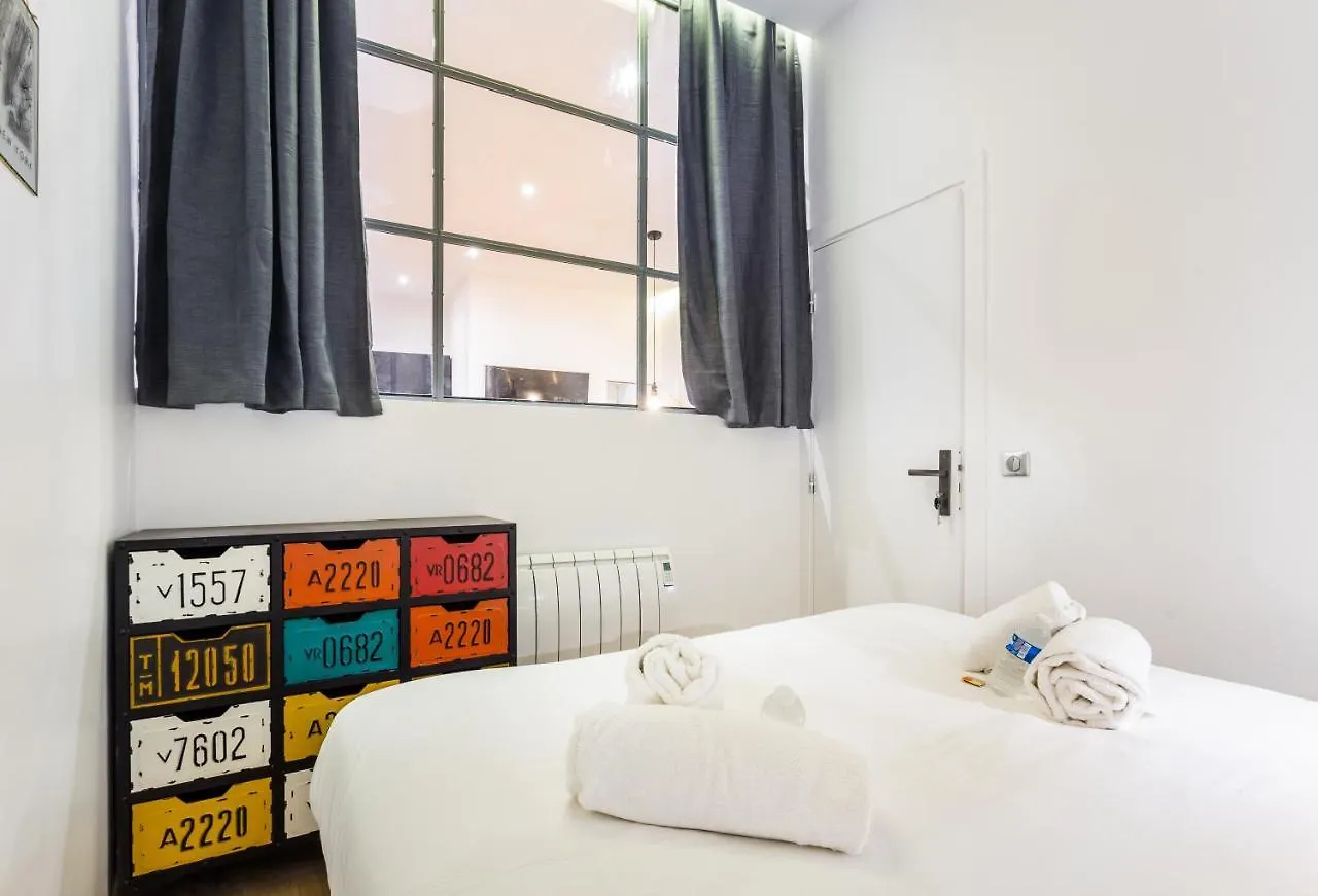 Cmg - Nation / Voltaire Apartman